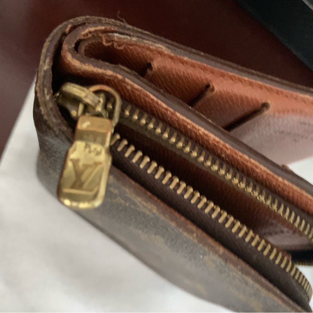 Sold***Authentic Louis Vuitton Brown Leather small Wallet - Picture 6 of 9
